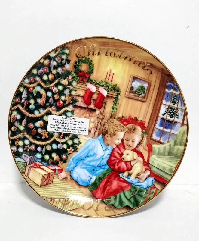 Christmas Decorative Plate - Tree, Stockings and Children, Gold Rim