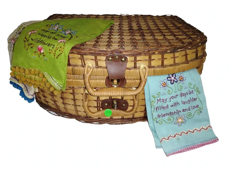 Wicker Picnic Basket with Embroidered Cloths